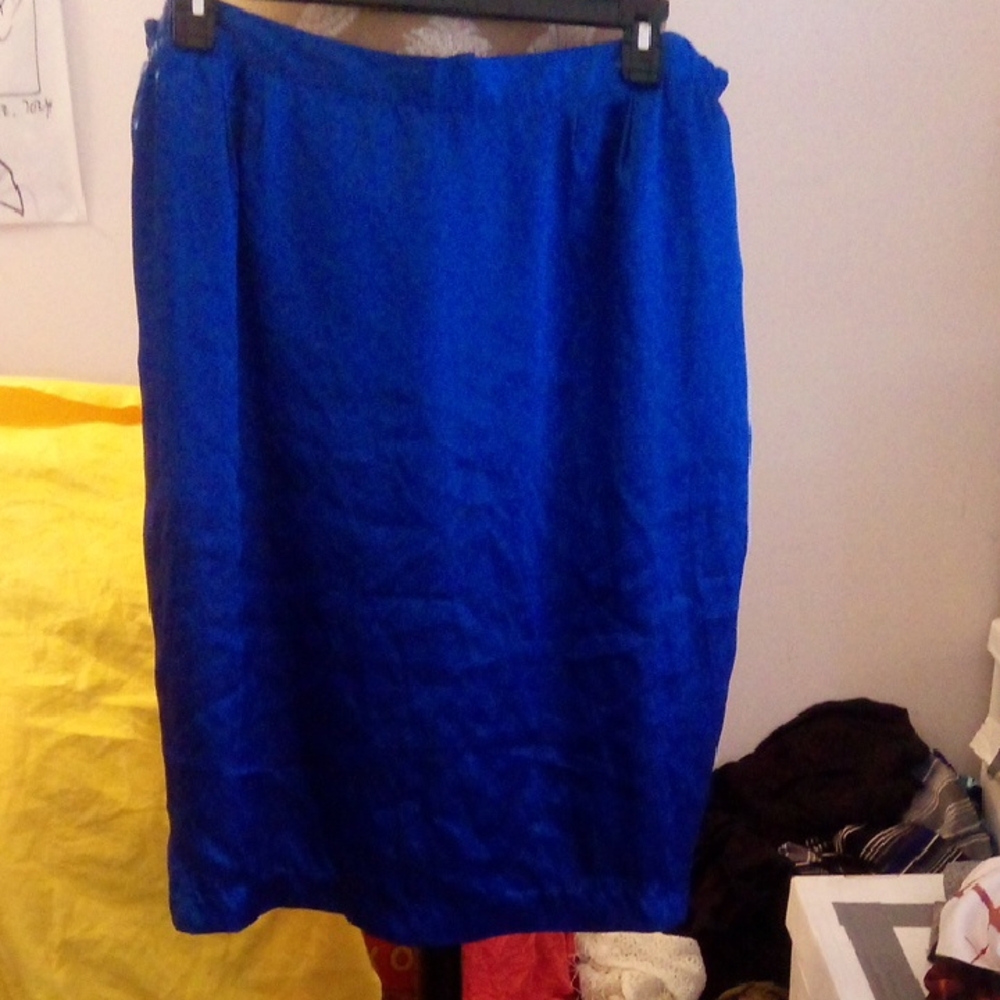 Elegant Blue Satin Skirt, 22w.